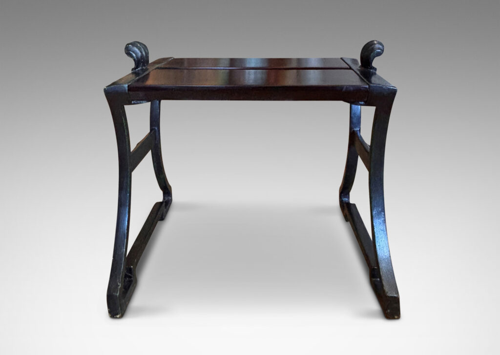 Gallery BAC having muscular lines, classical motifs, and shell handles, featuring verdigris green-black frames; painted cast iron and wood