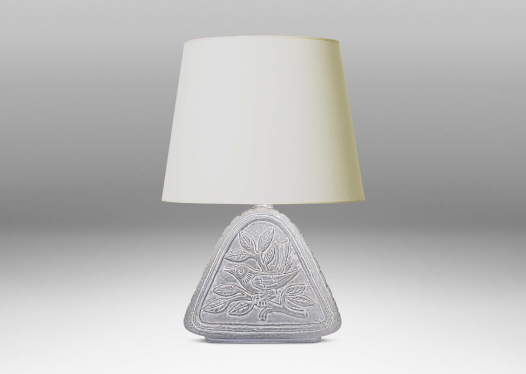 Gallery BAC riangular form with reliefs depicting birds on each side and ridged sides