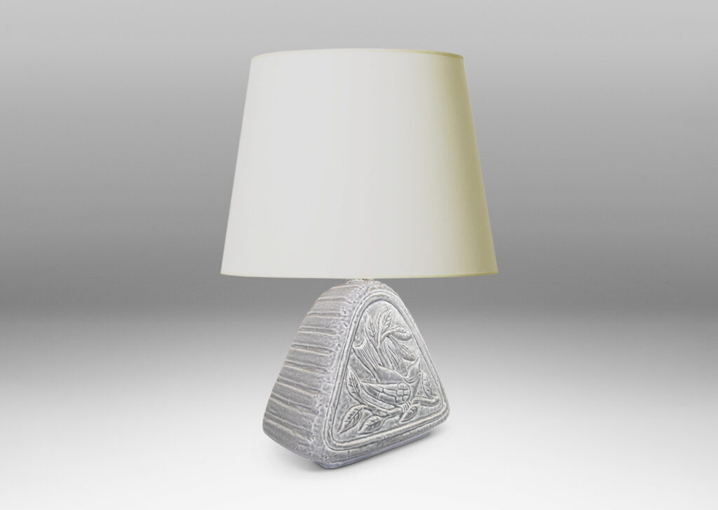 Gallery BAC riangular form with reliefs depicting birds on each side and ridged sides