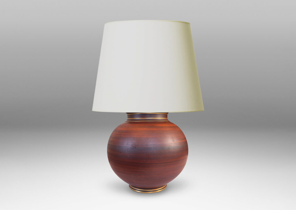 Gallery BAC globe forms with reveal and collar neck, glazed in a wonderful faux-bois striae brown with gilded accents