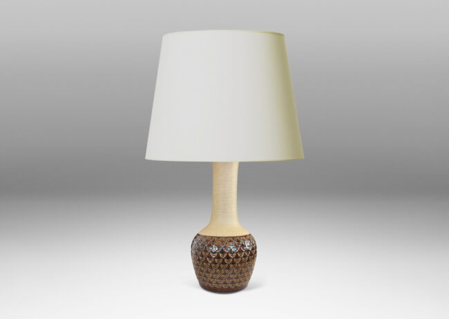 Gallery BAC large pawn-like form with tapered globe form, impressed scale design, and large wide neck