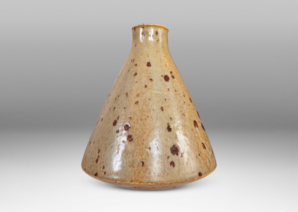Gallery BAC conical form glazed in tan-gray with dark brown pots