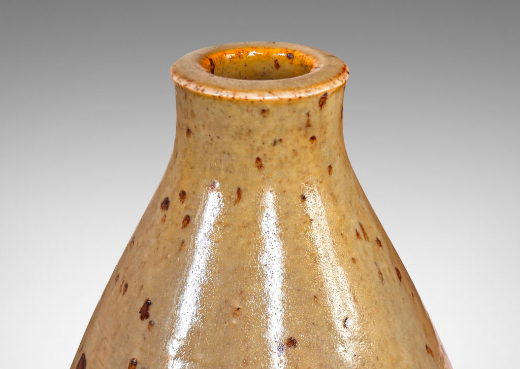Gallery BAC conical form glazed in tan-gray with dark brown pots