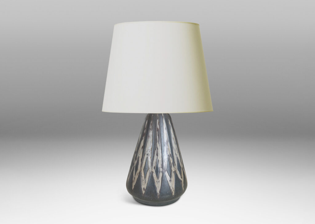 Gallery BAC conical form with rounded edges and relief diamond pattern, glazed in dark and light brown-gray