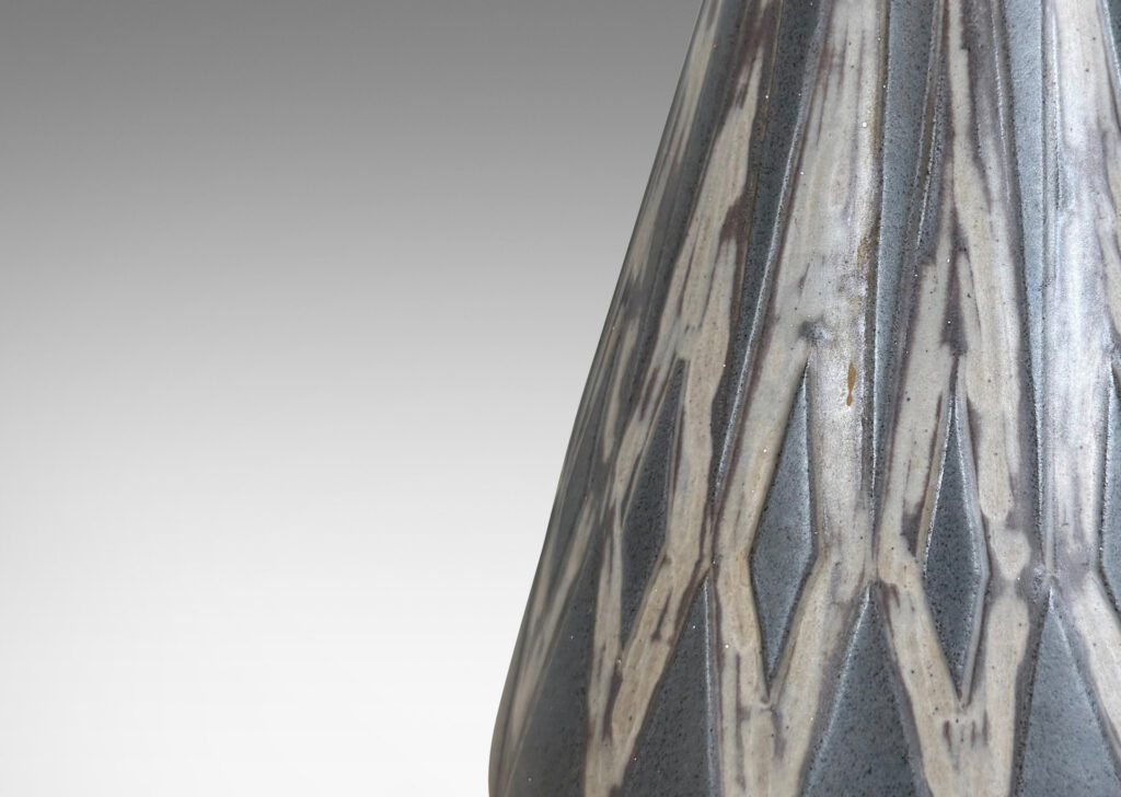 Gallery BAC conical form with rounded edges and relief diamond pattern, glazed in dark and light brown-gray