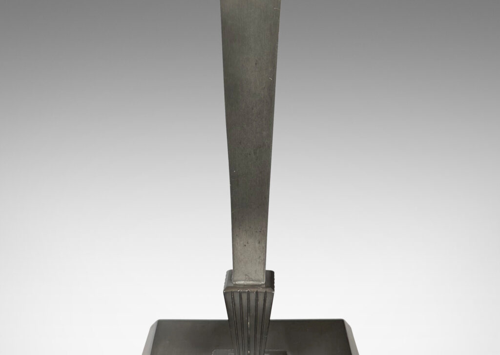 Gallery BAC tapered stand on a square plinth with reeded fan form fob
