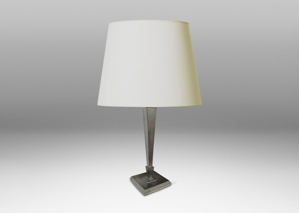 Gallery BAC tapered stand on a square plinth with reeded fan form fob