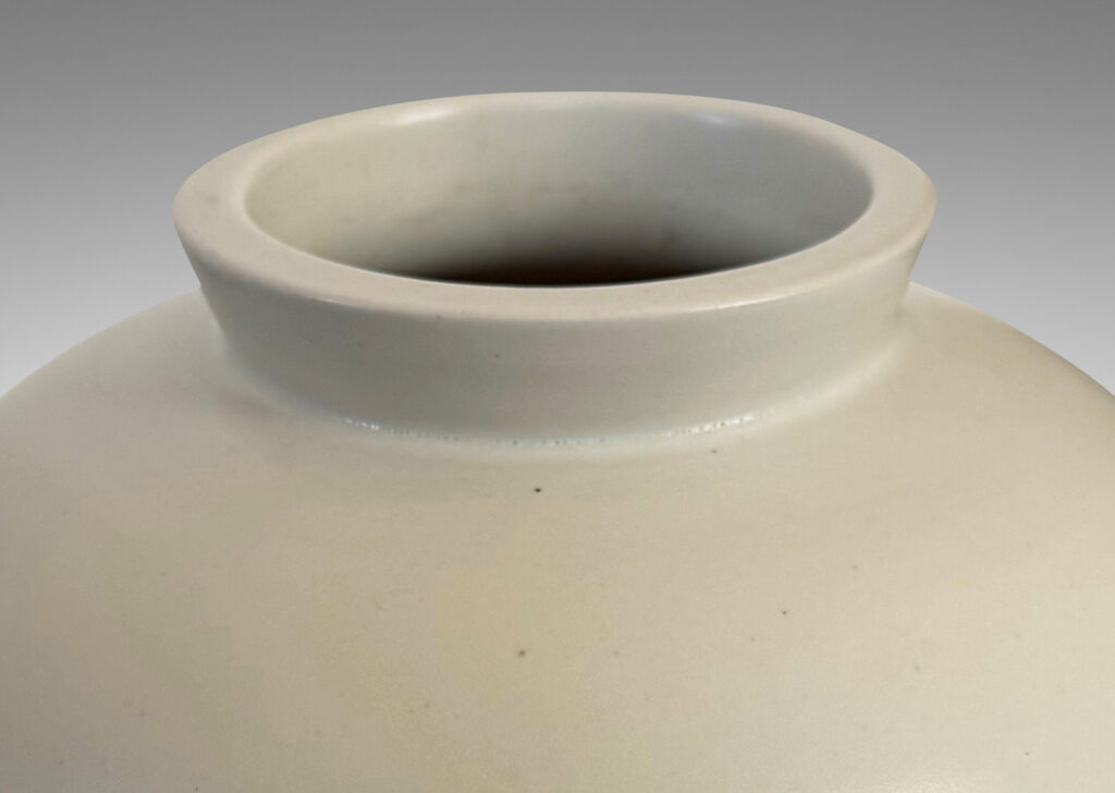 Gallery BAC large globe form with cuff lip, glazed in a velvet finish white with warm gray