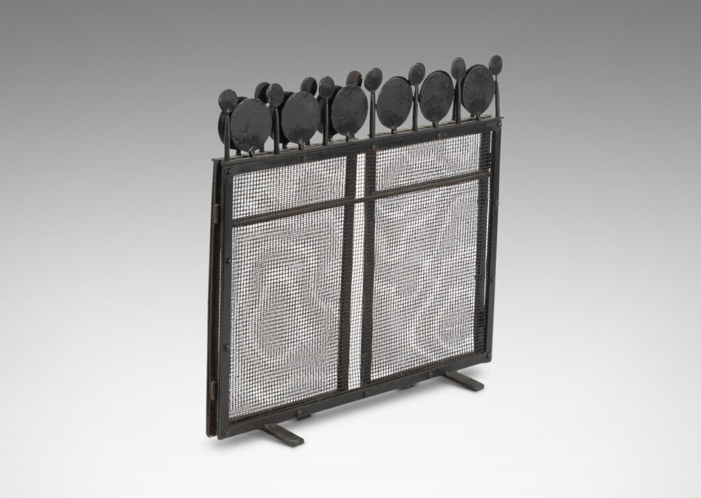 Gallery BAC low rectangular form with hinged sides and delightful circle ornaments on top